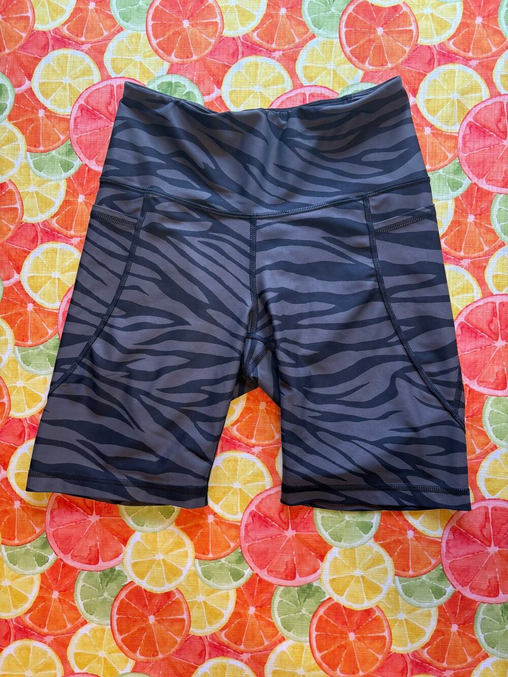 Old Navy Biker Short Woman's Size Medium